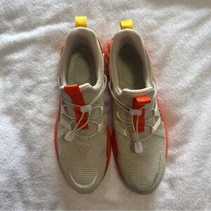 Trend 33y Running Shoe sz 13